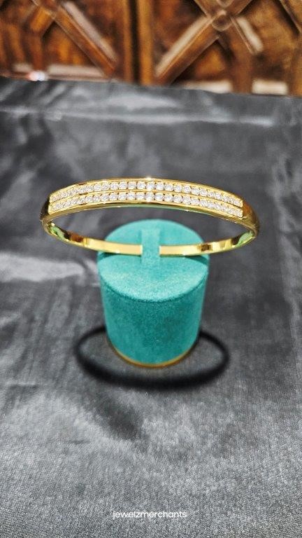 18KGF/ITALY Yellow Gold Filled bangle -(stamped 18KGF/ITALY)-60mm