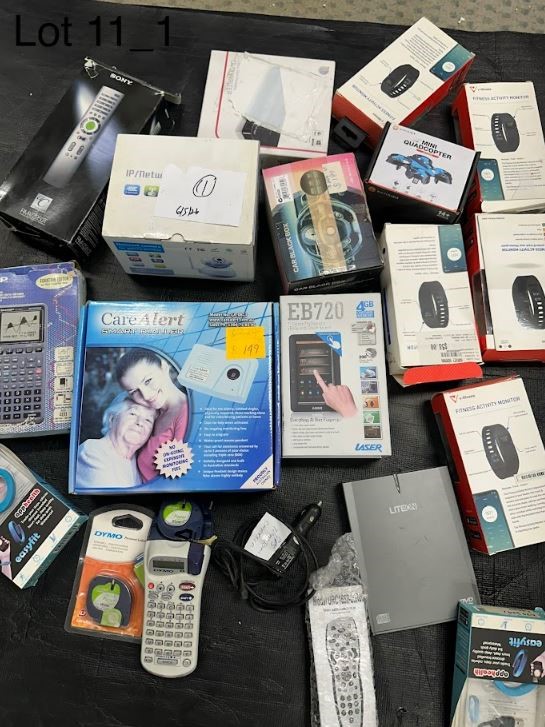 END OF LEASE SALE: Mixed lot of electrical goods including