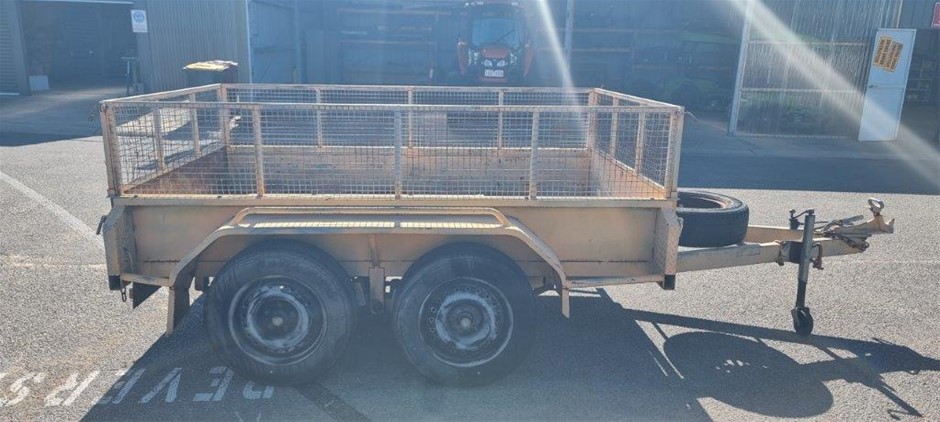 TANDEM TRAILER