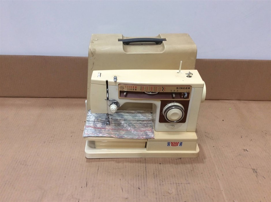 Singer 6136 Sewing Machine