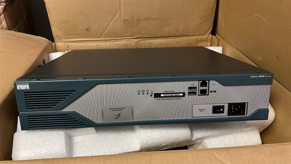 Cisco CISCO2811-V/K9 Integrated Services Router