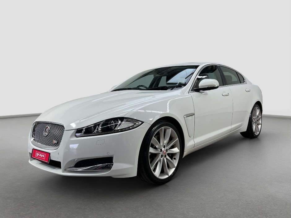 2015 Jaguar XF S Luxury Auto Sedan
