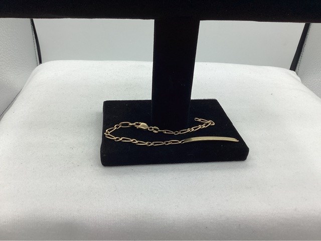 1 x Stamped 9ct Yellow Gold, Chain Bracelet, Broken