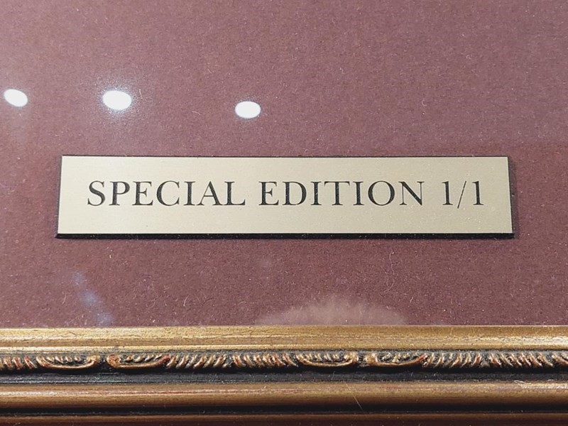 SIR DONALD BRADMAN SPECIAL EDITION 1 OF 1 HAND SIGNED COMMEMORATIVE DISPLAY