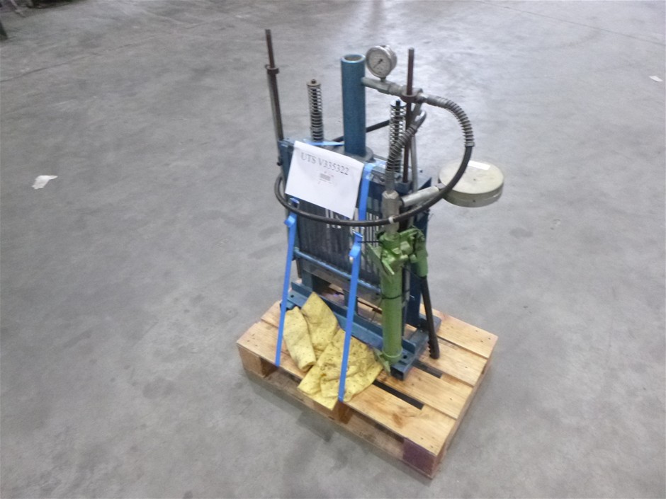 Industrial Pneumatic Workshop Press