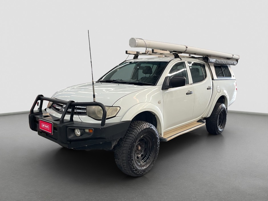 2013 Mitsubishi Triton GLX Diesel