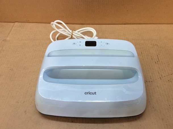 Cricut EasyPress Heat Press Machine