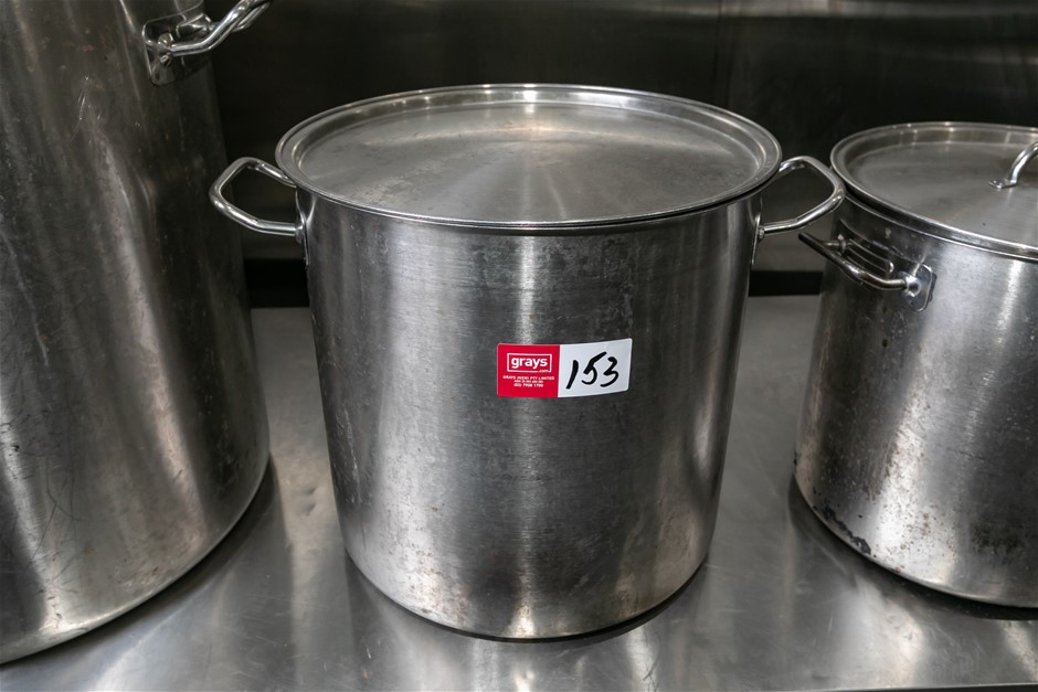 Large Stock Pot with Lid