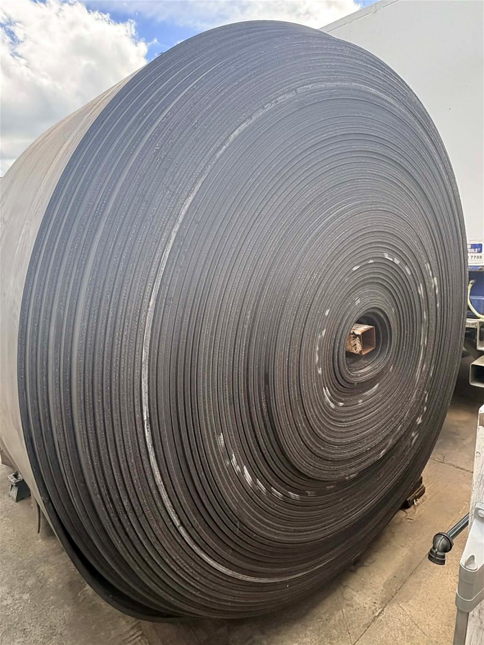 1 Lot Comprising of Roll of Fabric Belt
