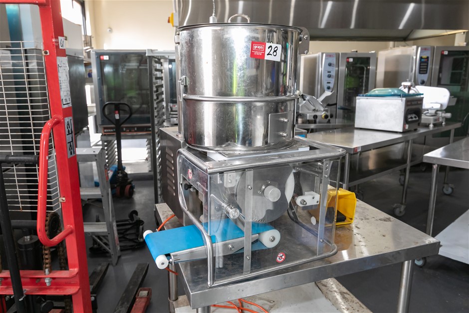 CRM PLanus2002 Hamburger Moulding Machine