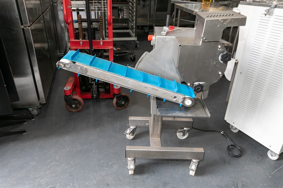 2016 Minerva Omega C-EN8F Mobile Auto Meatball Machine