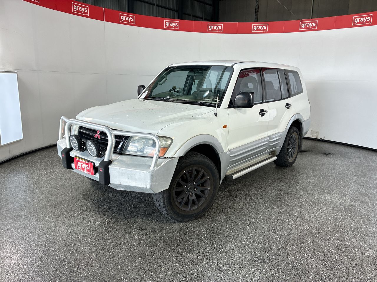 2002 Mitsubishi Pajero GLS NM Automatic 7 Seats Wagon