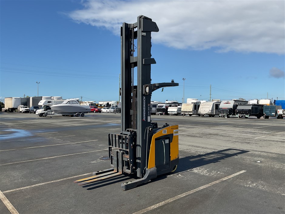 Jungheinrich ETR33D Reach Forklift