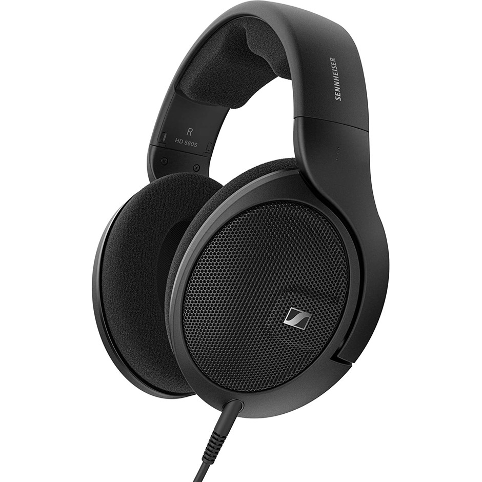 SENNHEISER HD 560 S Over Ear Audiophile Headphones, Black, 509144. NB: Used
