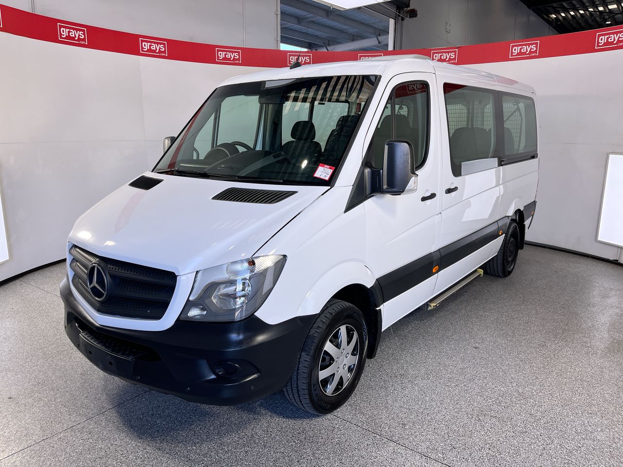Mercedes-Benz Sprinter 313 CDI MWB High Roof RWD 3.55t Turbo Diesel Automatic 12 Seats Van