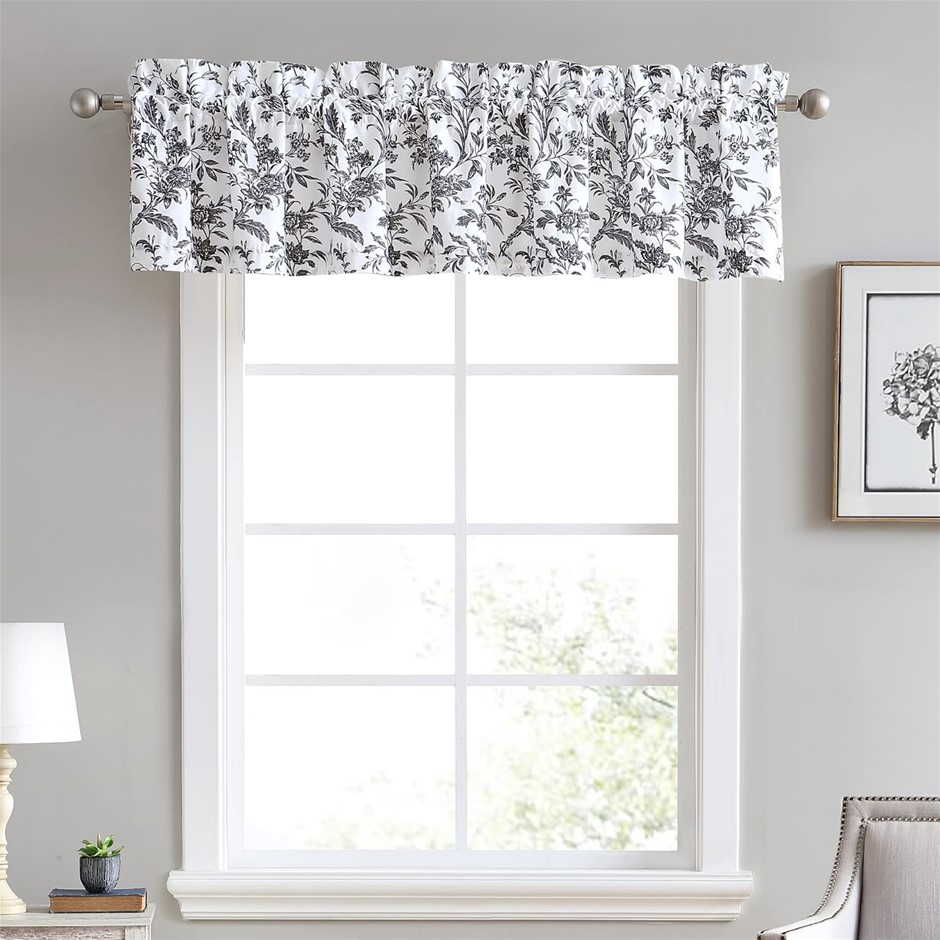 LAURA ASHLEY Amberley Valance, 218 x 38 cm. Buyers Note - Discount Freight
