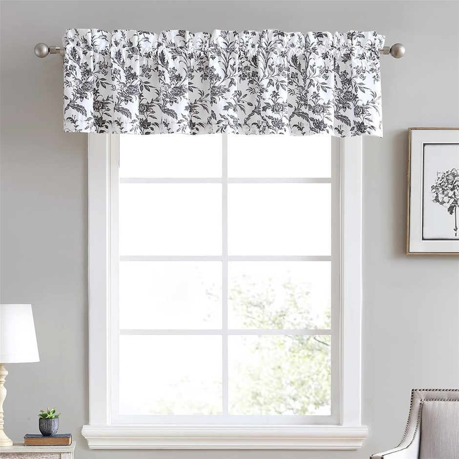 LAURA ASHLEY Amberley Valance, 218 x 38 cm. Buyers Note - Discount Freight