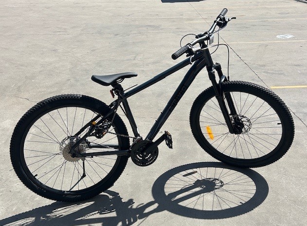 ARVO Roam MTB Pro Mountain Bike, Dark Grey, Large.