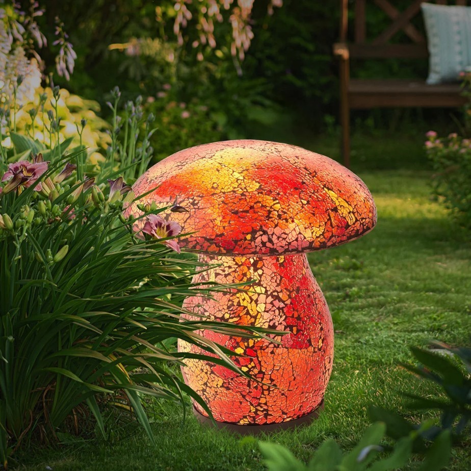 AURORA Lighting Mosaic Solar Mushroom Light, Red. N.B: Damaged packaging, c