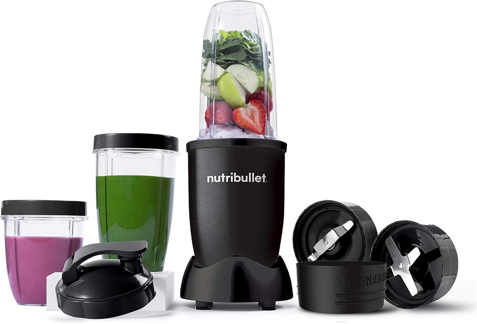 NUTRIBULLET 900W Series Blender, 11 Piece Set, Black. NB: minor use.