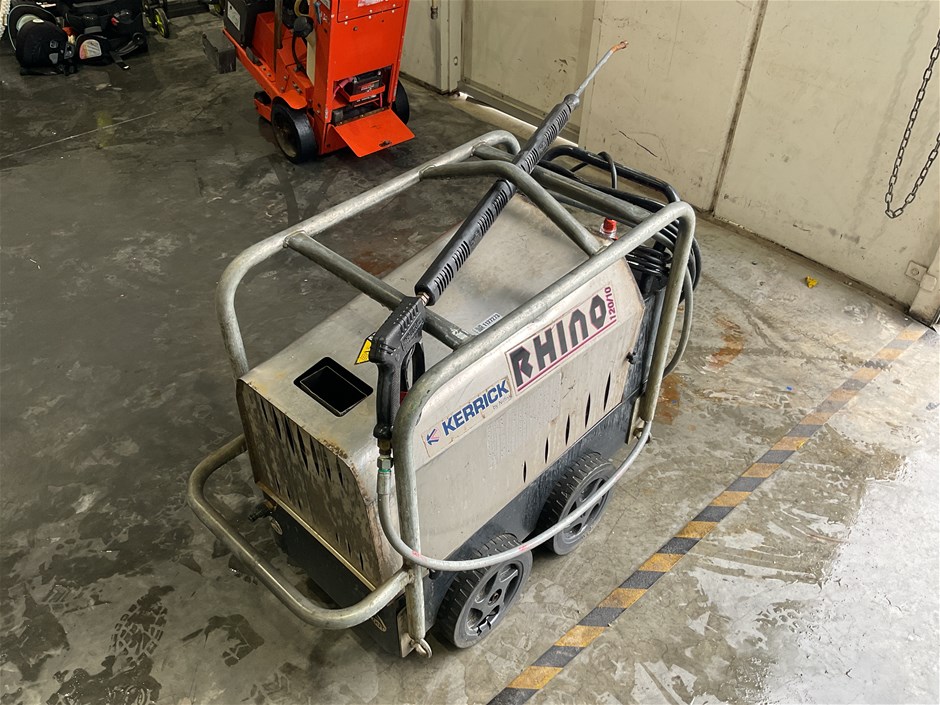 <p>Kerrick Pressure Washer</p>