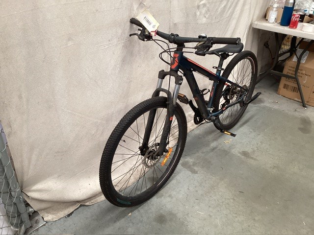 <p>Scott Mountain Bike </p>