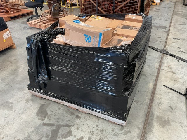 <p>Assorted Earthmoving & Car Filters Pallet Of</p>