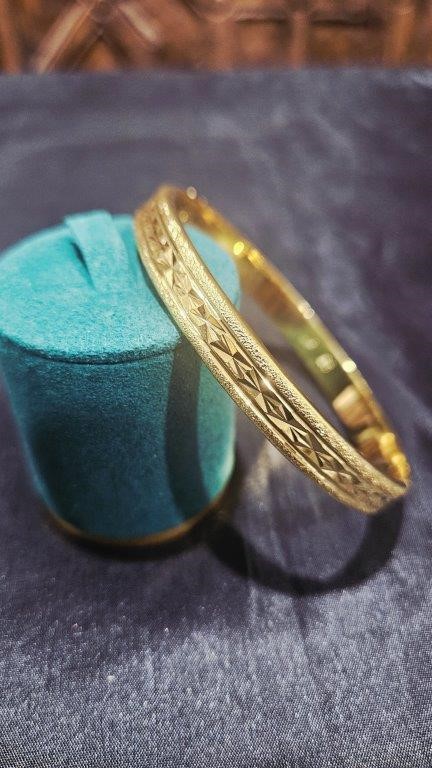 22KGold Filled /ITALY yellow Bangle(Stamped 22KGold Filled /ITALY)-Gift