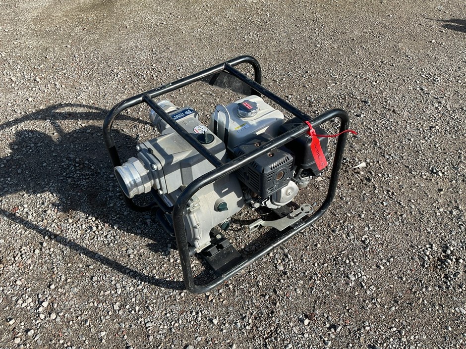 <p>Flo-Kwip Pump with Petrol Motor </p>