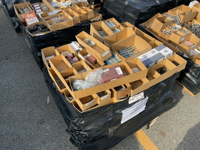 <p>Assorted Nuts Bolts and Screws Pallet Of</p>