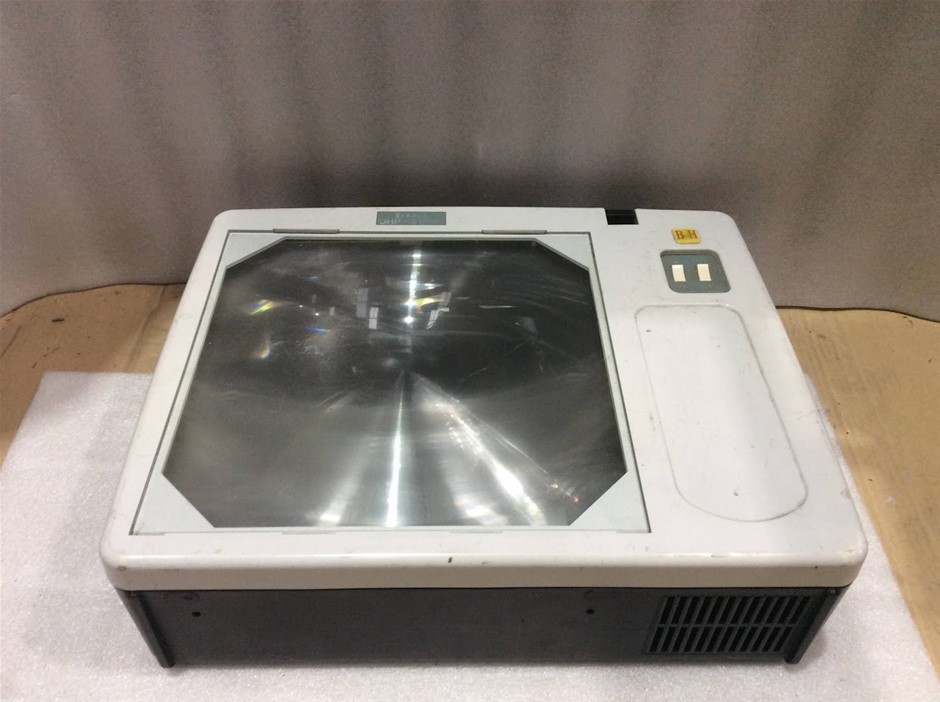 EIKI OHP-3100P Overhead Projector
