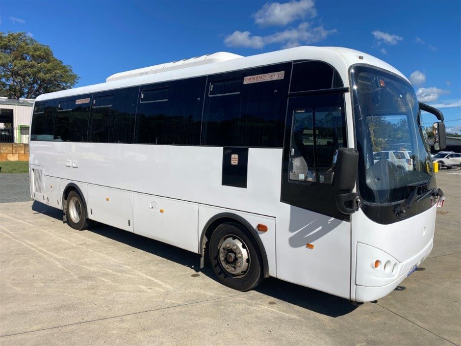 2010 BCI JXK6830 Proma 4 x 2 Coach