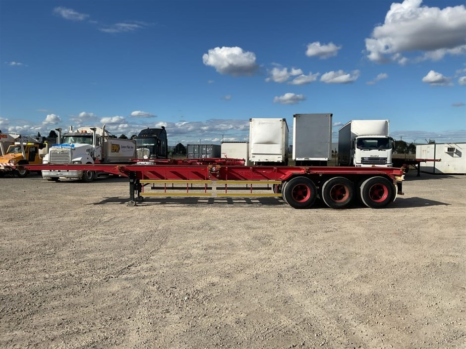 1993 Krueger ST-3-35 Trailing Skeletal Trailer