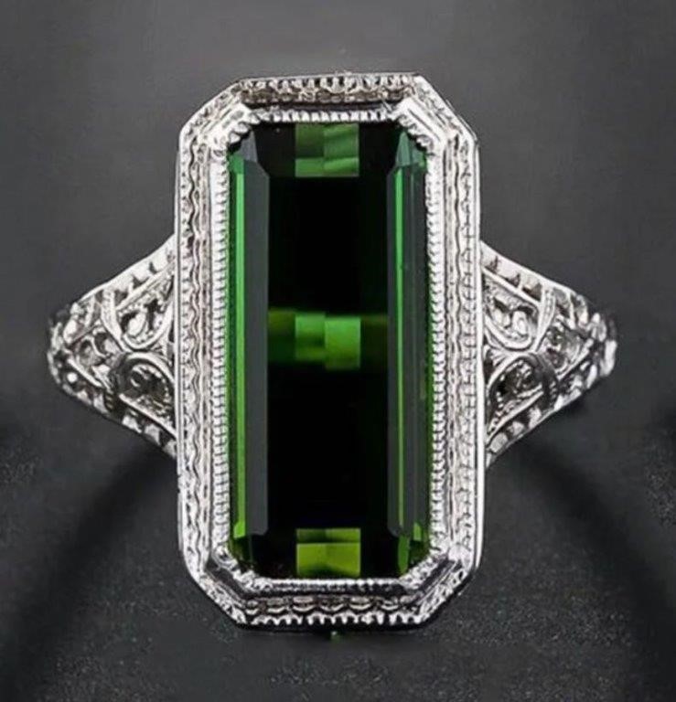 Italy 925 Silver 10.0ct Green Stone Emerald Cut Ring (stamps)-8 US