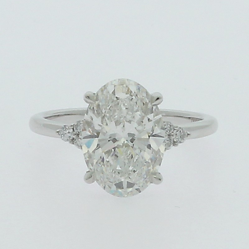 4.15 Carats Platinum Oval Diamond Solitaire Ring IGI certified