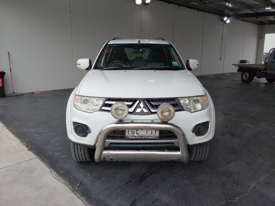 2015 Mitsubishi Challenger LS Diesel