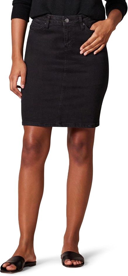 AMAZON ESSENTIALS Women's Classic 5-Pocket Denim Skirt, Size 12, Black Wash