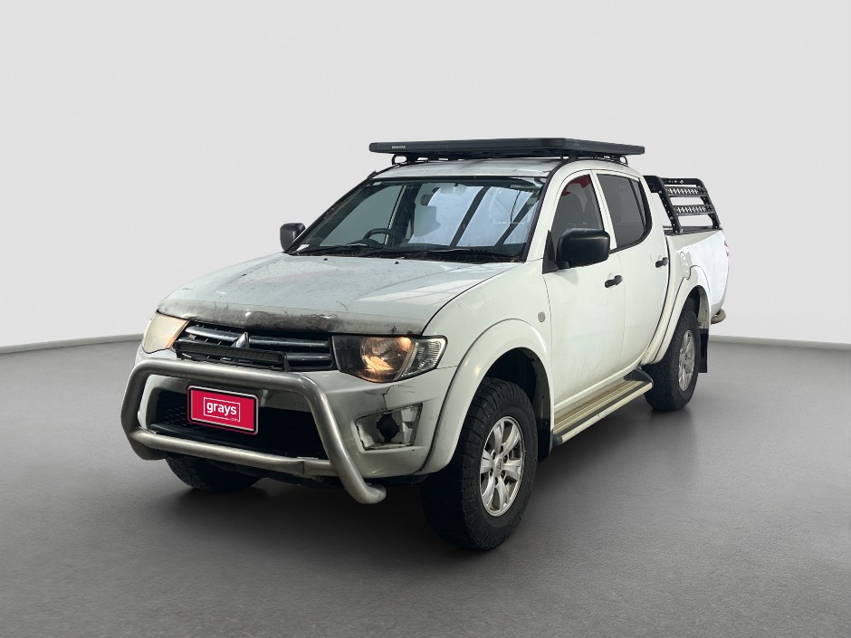 2015 Mitsubishi Triton GLX Diesel