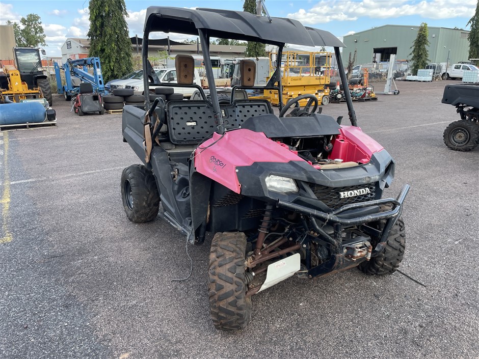 <p>Honda Pioneer SXS</p>