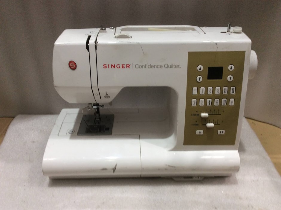 Singer Confidence Quilter Sewing Machine