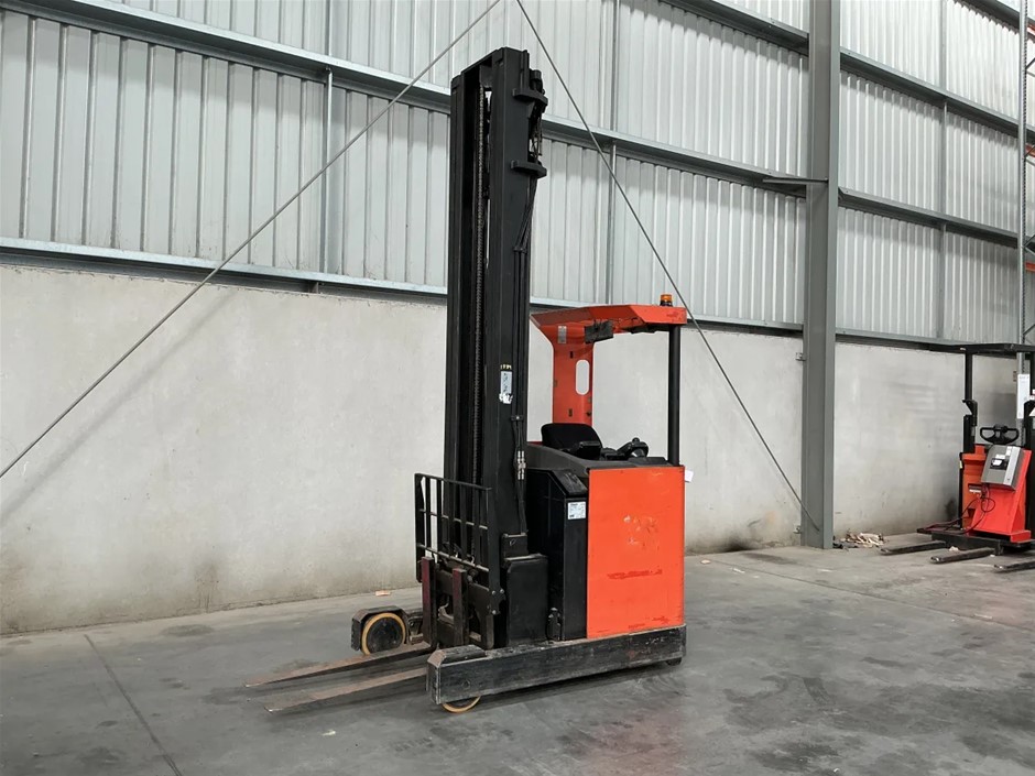 2008 BT RR160M Electric High Reach Forklift