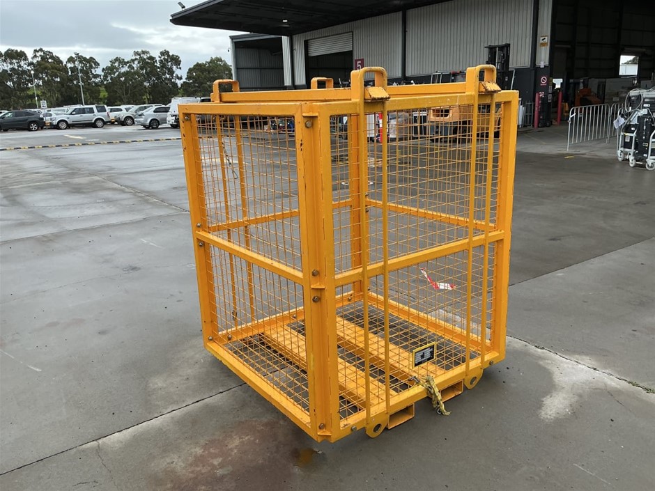 DHE Brick Cage
