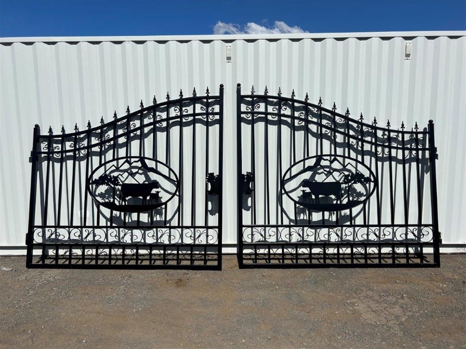 Set of 2 9ft Cow Design Wrought Iron Style Gates(Unused)