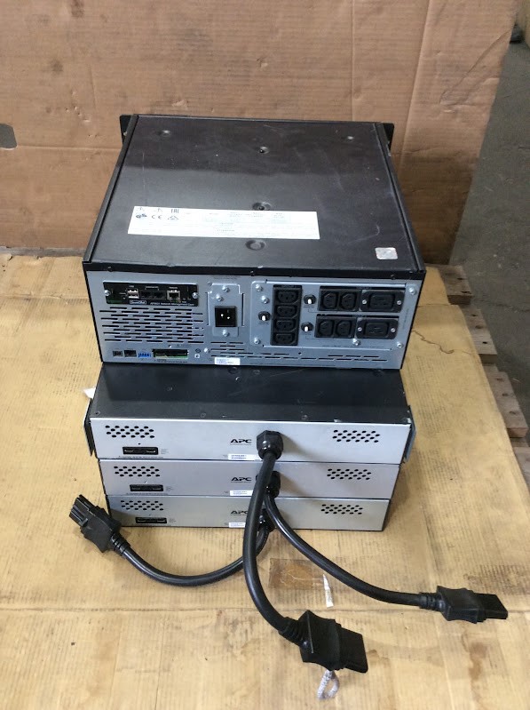APC Smart-UPS SMX120RMBP2U&SMX3000HVNC Mixed Brand and Model UPS