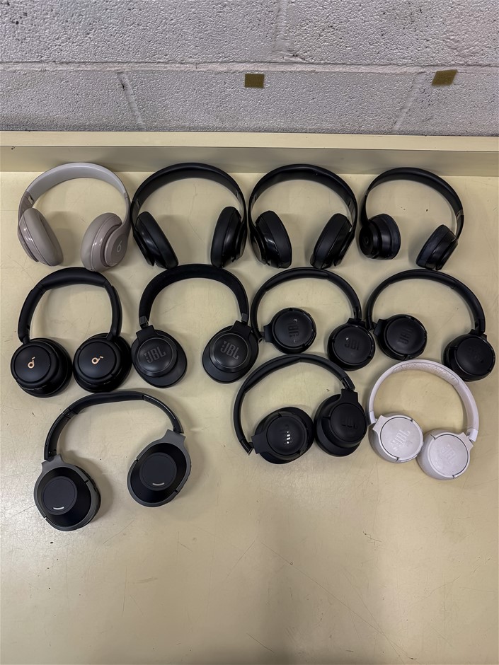 11 x Assorted Wireless Headphones including