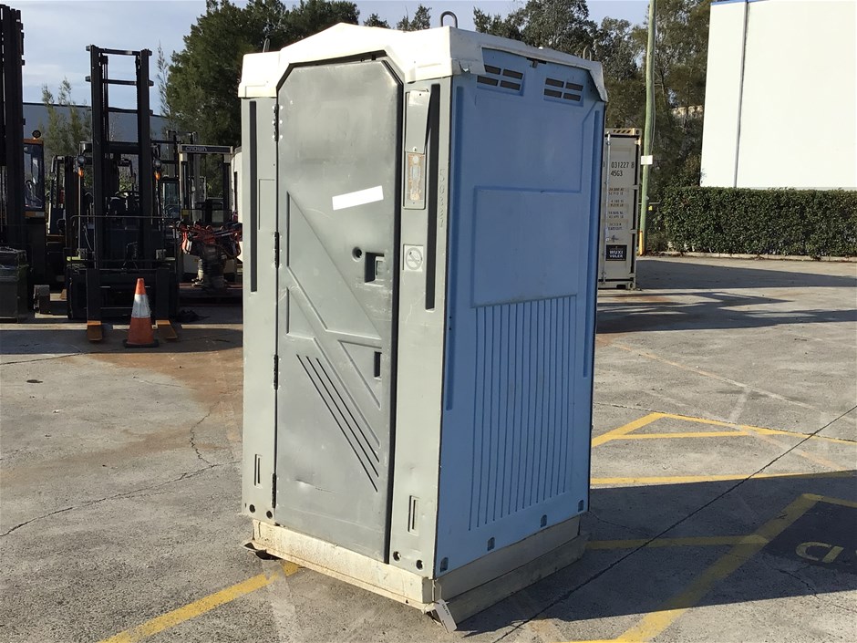 <p>Portable Toilet on Skid</p>