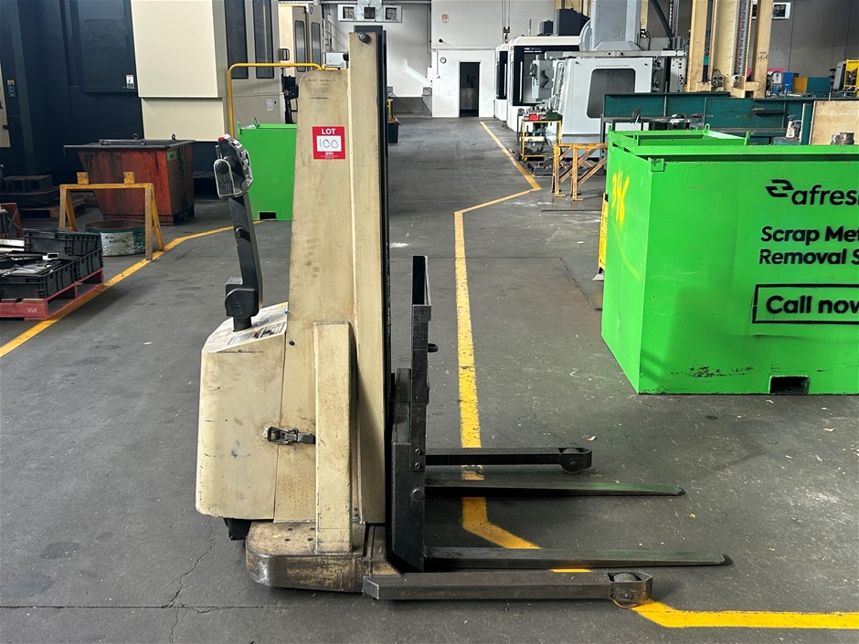 Crown Walkie Stacker