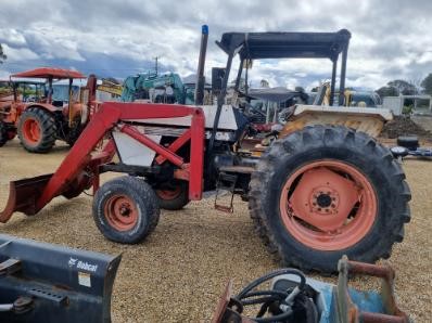 Case 1494 Tractor