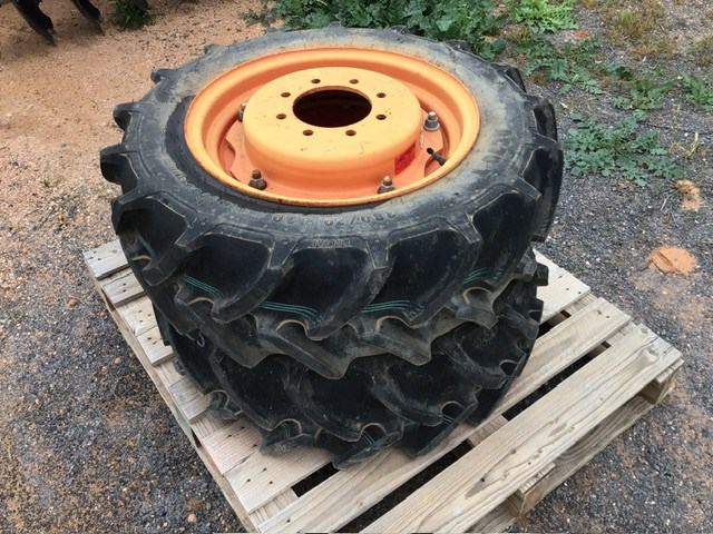 <p>Tractor Tyres & Rims</p>