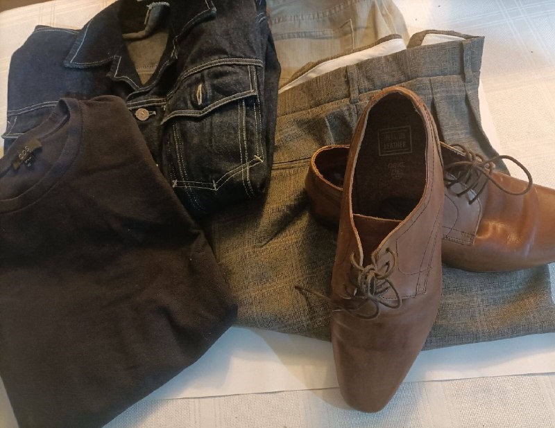 Minor Use Shoes and Clothing. Mossimo and Sabatini Spain shoes 10.5